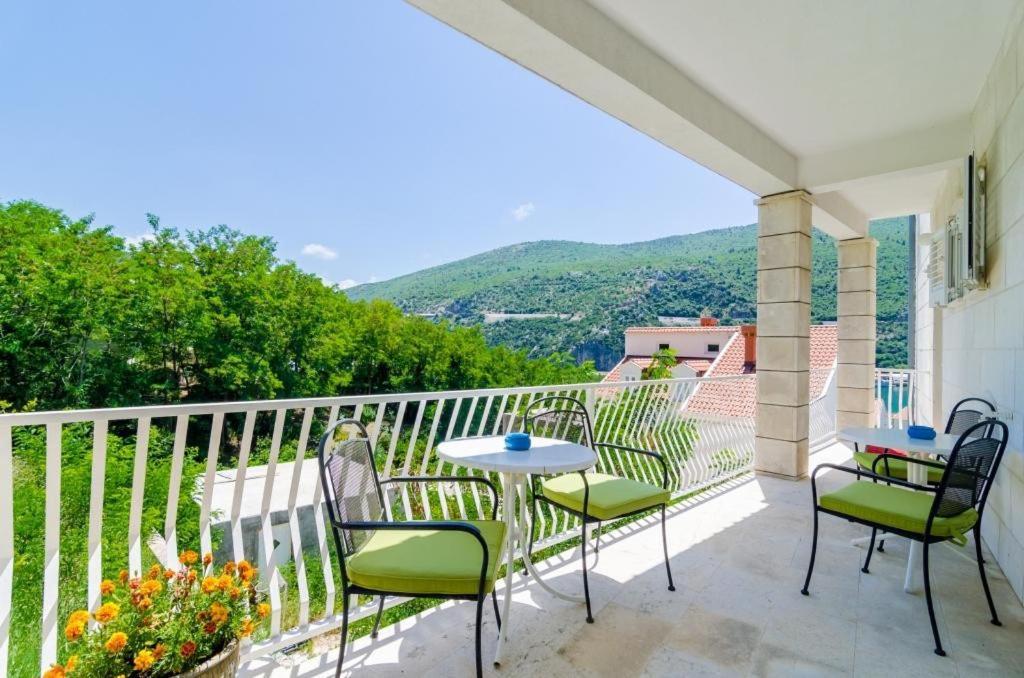 Apartments Peco Mokošica Exterior foto